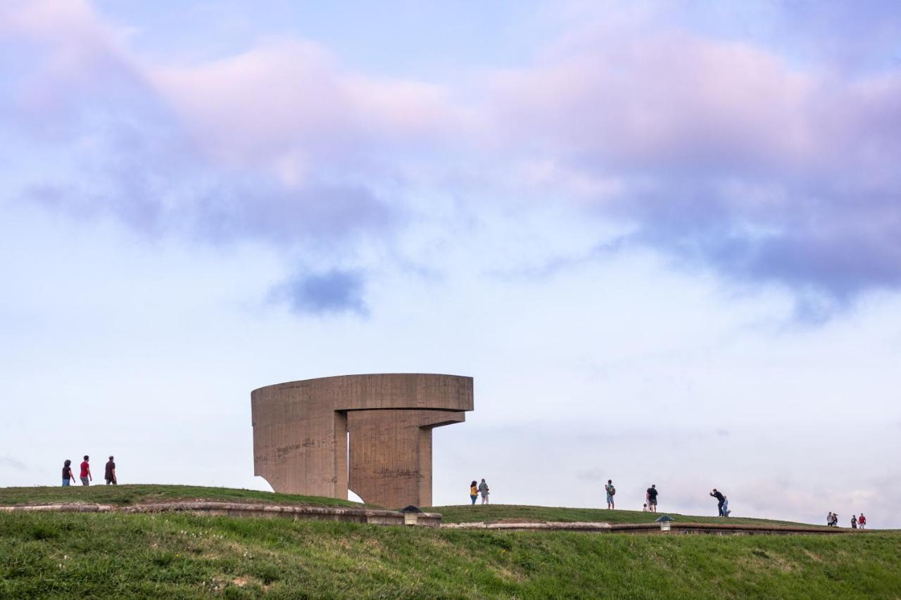 El Amarre - Navega En El Camarote De Un Navio Con Historia - Grupo Querbes Apartment Gijon Bagian luar foto
